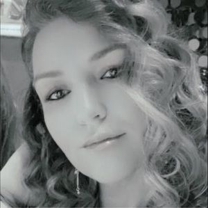 Meet your Posher, Colleen